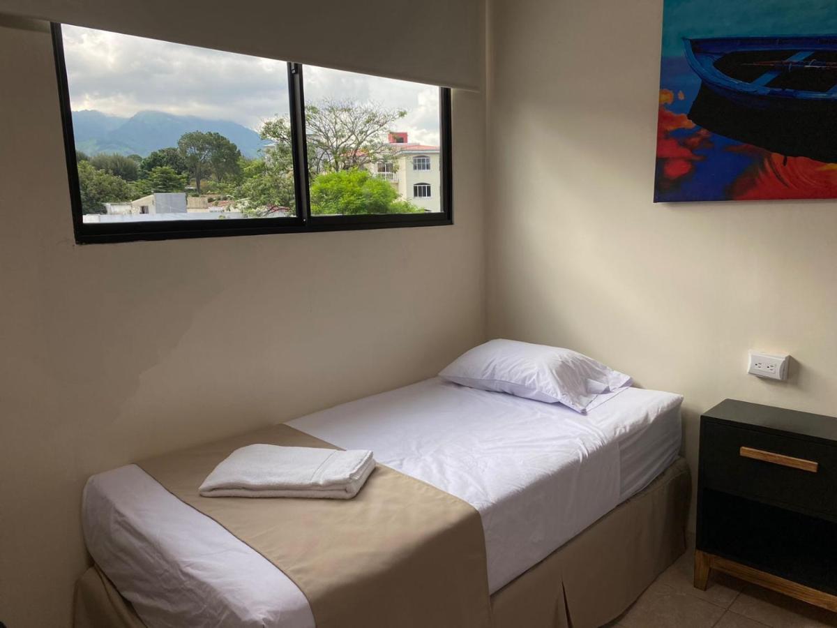 Hotel La Capilla - Suites & Apartments San Benito San Salvador Zewnętrze zdjęcie